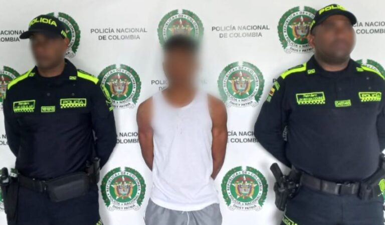 Joven capturado por apuñalar a otro en disputa por droga