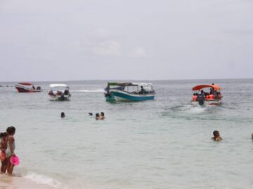 turistas en playa blanca 8511120 20230918075329
