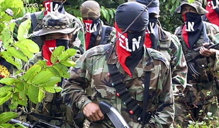 Guerrilla ELN Secuestra Cinco Personas en Arauca, Incluyendo Dos Menores