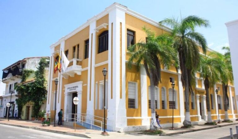 “Debate en el Concejo Revela Obras Inconclusas en Cartagena”