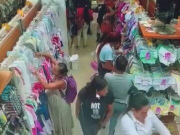 "Hábiles carteristas roban teléfono en centro comercial: tres mujeres identificadas"