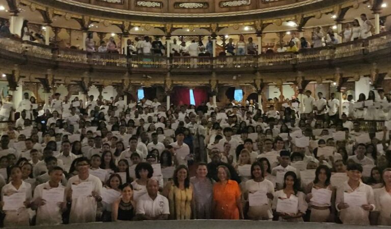 “Gobierno de Salvemos Juntos a Cartagena Ofrece 432 Becas de Educación Superior”