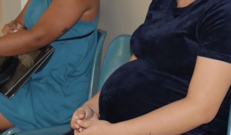 Estrategia del DADIS para Reducir Mortalidad Materna en Cartagena: Móviles de la Salud en Barrios Prioritarios