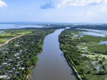 Proyecto Histórico de Restauración Ambiental Transformará el Canal del Dique en Colombia