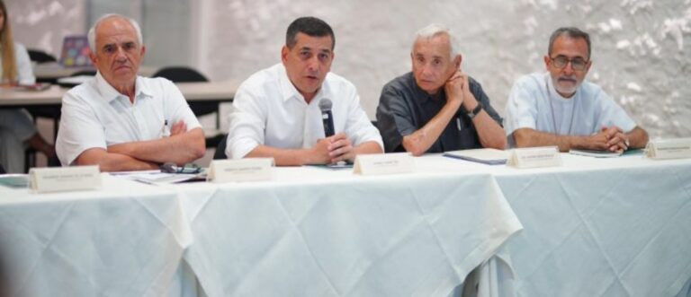"Alcalde de Cartagena alerta riesgo para Canal del Dique: Licencia ambiental amenaza proyecto clave"