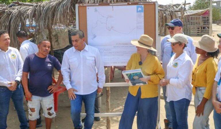 Alcalde de Cartagena presenta macroproyecto de abastecimiento de agua potable para la Isla de Tierra Bomba