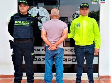 Atrapan a docente por cometer abusos sexuales contra 3 menores