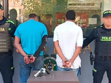 Dos personas resultaron heridas por disparos durante un atraco y