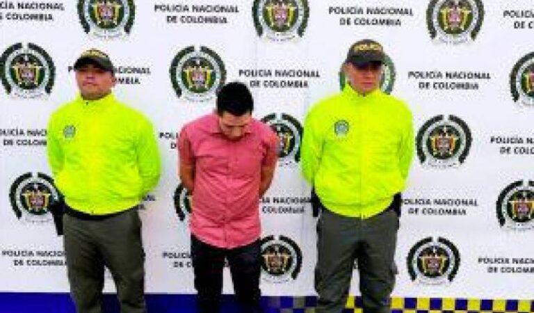 Increíble: Atrapan a ladrón que se llevó 65 millones de pesos de una tienda