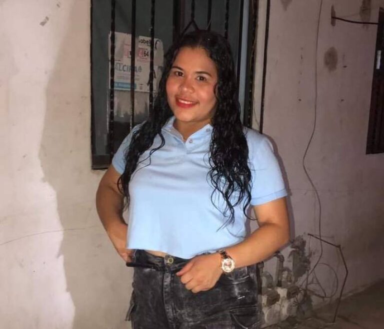 Mujer de 23 anos asesinada a balazos por sicario que