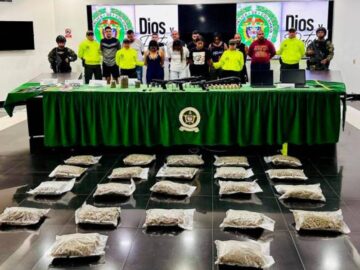 Rectora de preescolar detenida por liderar banda que vendia drogas