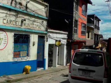 Tres presos fueron ayudados a escapar de la carcel por