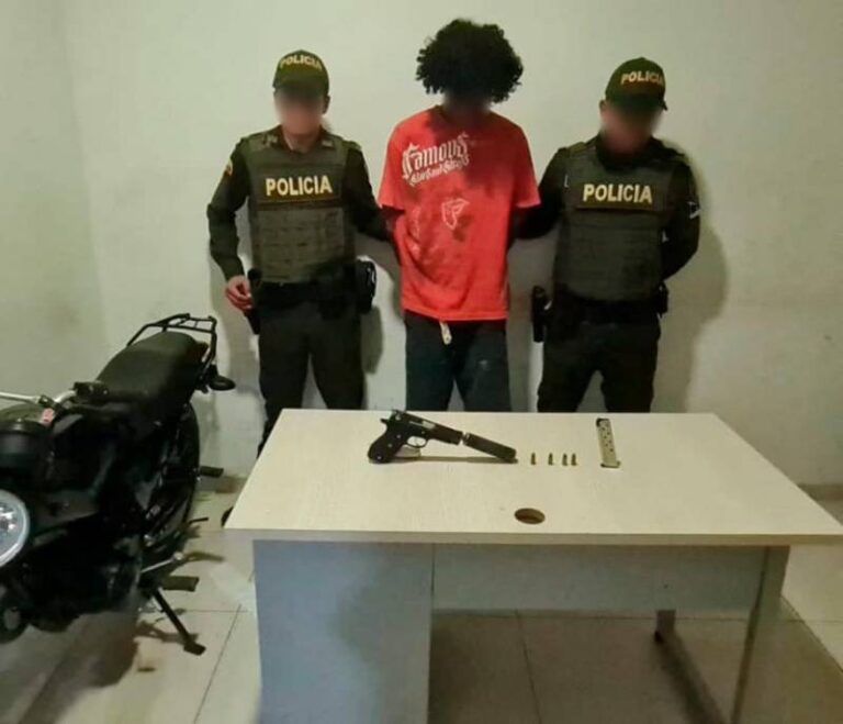 ¿Que estaba haciendo El Bebe con una pistola 9mm con