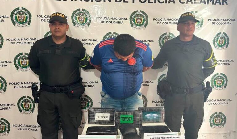 Atrapado mototaxista con 6 kilos de cocaína escondidos en carbón vegetal