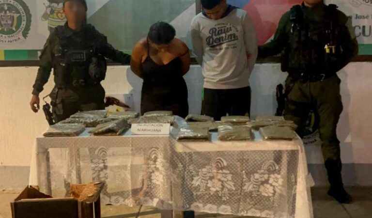 Atrapan a una pareja con un altavoz lleno de marihuana en el barrio Ternera.