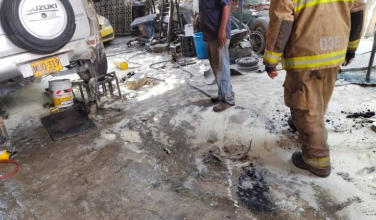 Falleció uno de los tres mecánicos quemados en un incendio en un taller del barrio España.