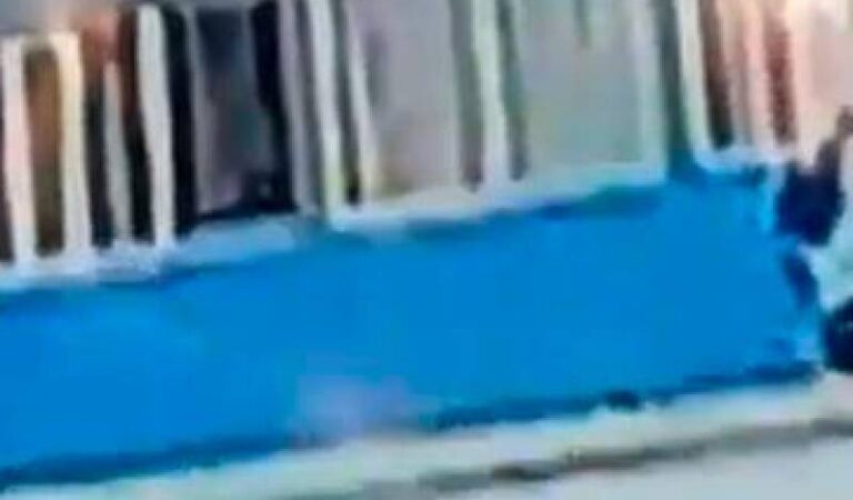 Hombre ebrio arroja a su esposa de 39 años por la ventana de un edificio (Video)