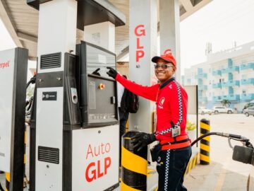 Inauguracion de estacion de servicio de Autogas en Cartagena para