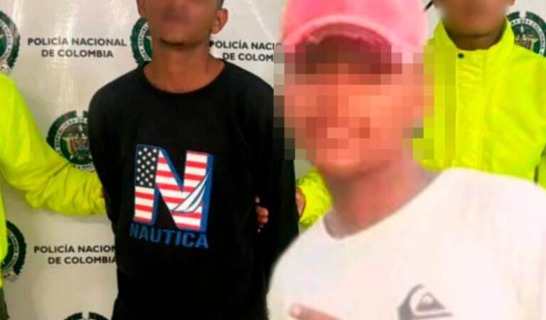 Joven acusado de matar a su hermano menor es enviado a prisión, comparado con la historia de Caín y Abel