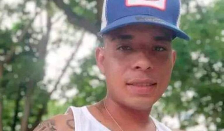 Sicarios asesinan a un hombre con 2 balazos en la cabeza después de pedir perdón a su madre