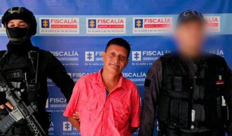 Sujeto es enviado a prisión por amenazar de muerte a la fiscal que investiga a su hijo por hurto