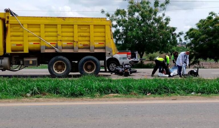 Trágico suceso en Mamonal: motociclista fallece tras colisionar con volqueta