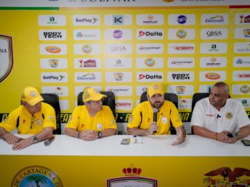 El gobernador de Bolivar y los directivos del equipo anuncian
