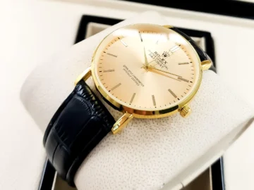 Rolex OYSTER PERPETUAL RCB92 Negro y Dorado