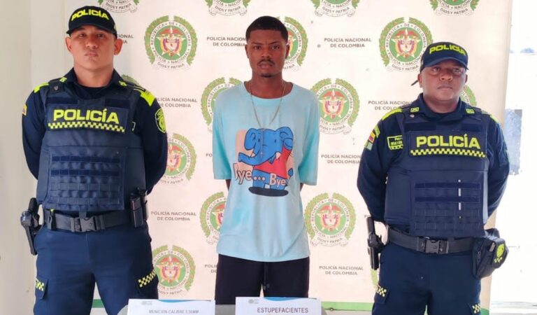 Capturan a ‘Negro Cigarra’ Expendiendo Droga Cerca de un Colegio en Marialabaja