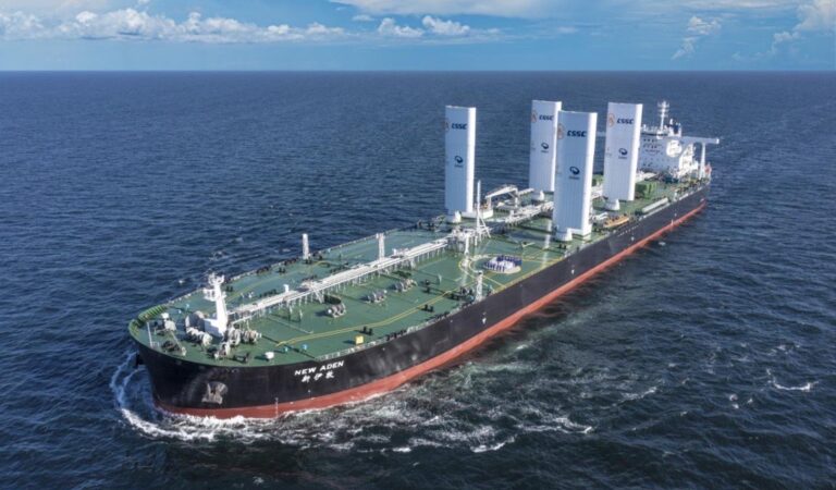 Ecopetrol envió 2 millones de barriles de crudo en un barco con tecnología híbrida