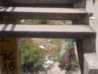 El Puente Peatonal de Ceballos presenta serias deficiencias en sus