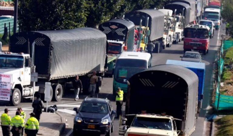 Paro de Camioneros en Colombia: Ciudades, Horarios y Puntos de Concentración para el 30 de Agosto