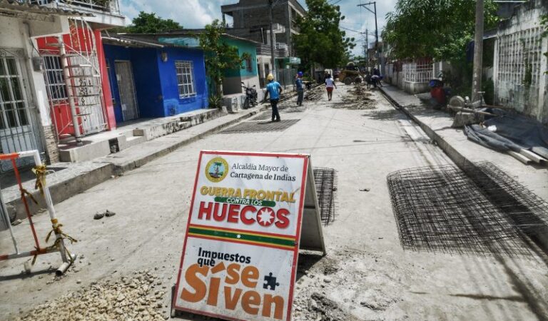 Avanza a buen ritmo la pavimentación de dos importantes vías en El Pozón