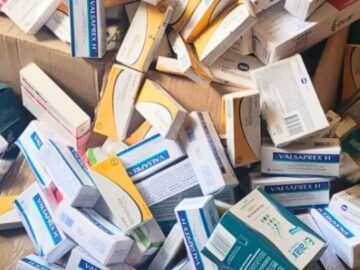 Medicamentos vencidos encontrados en la Caja de Prevision Social de