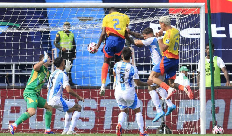 Colombia vence a Argentina 2-1 y se coloca segunda en las eliminatorias al Mundial 2026