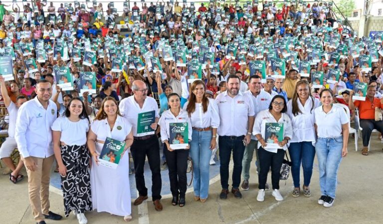 1.201 Familias en Cartagena Reciben Títulos de Propiedad y Cumplen el Sueño de la Vivienda Propia