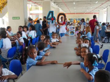 El Distrito amplia el Programa de Alimentacion Escolar con la