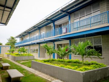 En funcionamiento el quinto megacolegio construido por el gobierno de