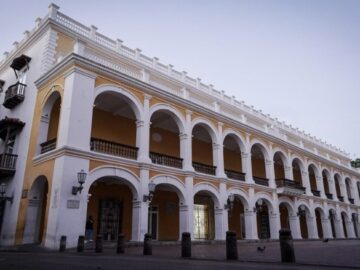 Interventor de obras en el Palacio de la Proclamacion llamado