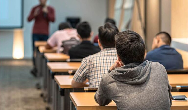 Inicio la estrategia Becas Cartagena 500 Años con una cobertura ampliada.