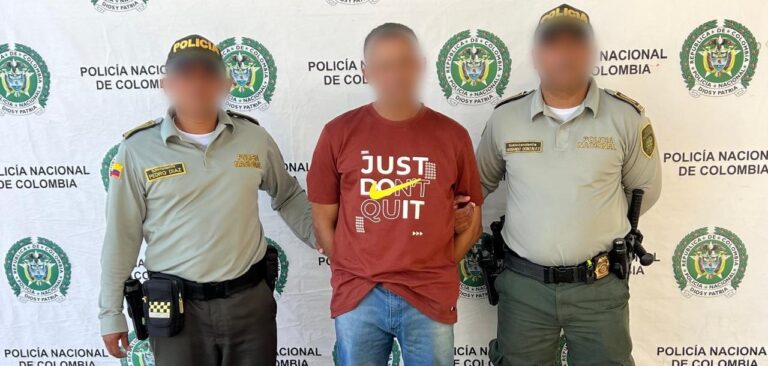 Atrapan a un ladron de celulares en Transcaribe