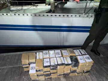 Decubren mas de 450 kilogramos de cocaina escondidos en velero