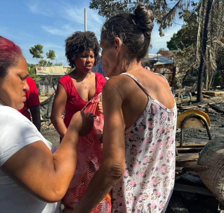 Familias afectadas por incendio en Pasacaballos el 27 de enero
