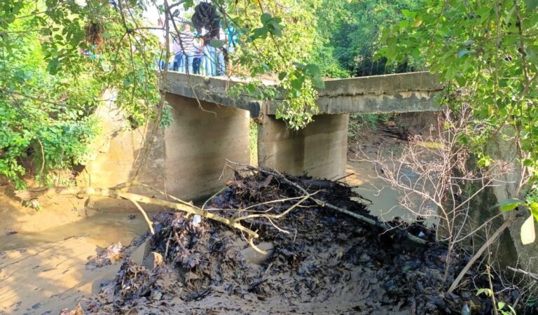 Gobierno departamental pide a Prosperidad Social ayudar a solucionar problema vial entre dos municipios de Bolívar.