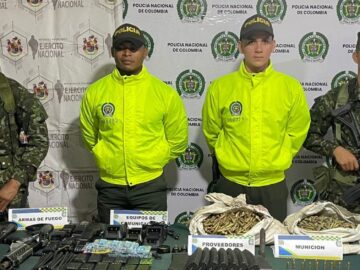 Autoridades militares y policiales decomisan armamento belico en el sur