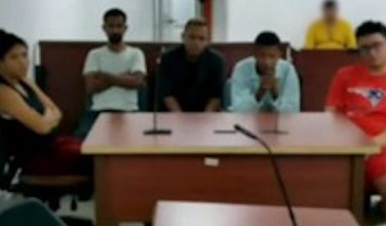 En Bolívar, 11 supuestos integrantes del Clan de Golfo son llevados ante la justicia por asesinatos selectivos.