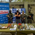 En operativos de la Armada y Fiscalia en el barrio. ARMADA DE COLOMBIA Y FISCALIA GENERAL DE LA NACION CAPTURAN PRESUNTO EXPENDEDOR DE DROGAS