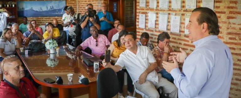 John Montoya Canas se compromete a trabajar sin descanso en