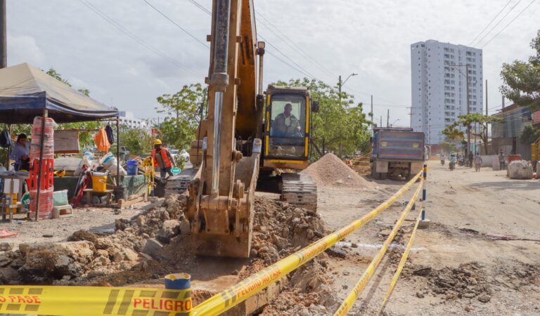 La obra de desvío de tuberías de acueducto en el barrio Ceballos avanza en un 57%