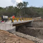 Rehabilitacion de comunicacion vial entre dos municipios del centro de